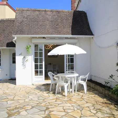Relax Maison Et Ensemble Holiday home *